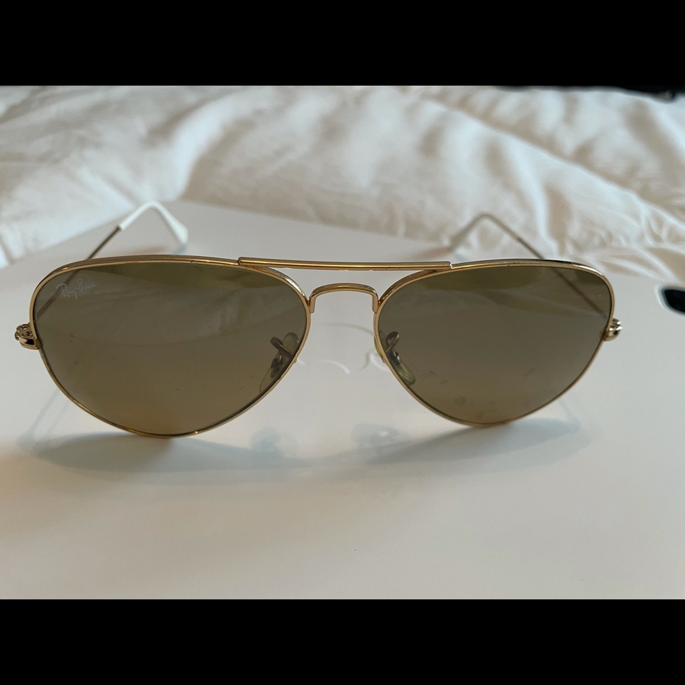Ray Ban sunglasses with case and cleaning cloth